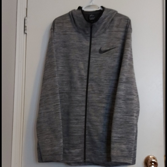 Nike dri fit hoodie - Picture 1 of 3